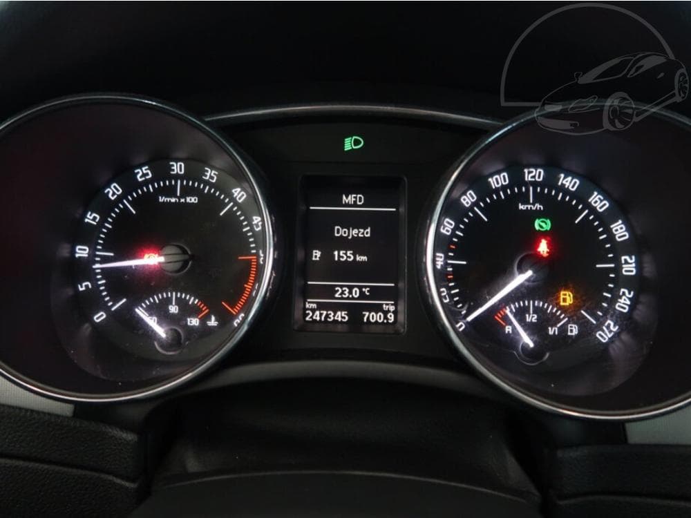 2012 Škoda SUPERB - 11
