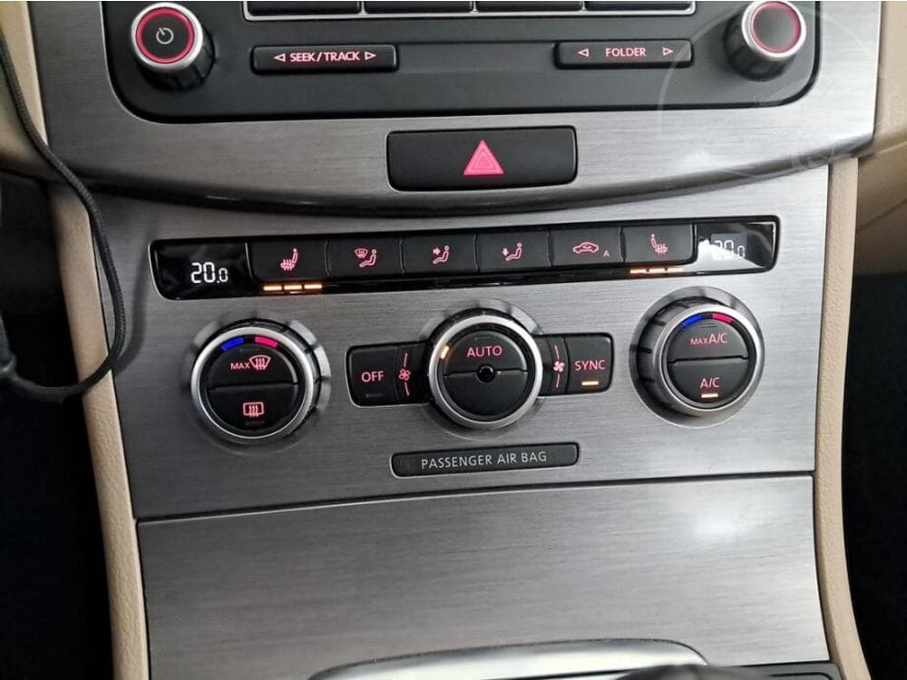 2013 Volkswagen PASSAT - 15