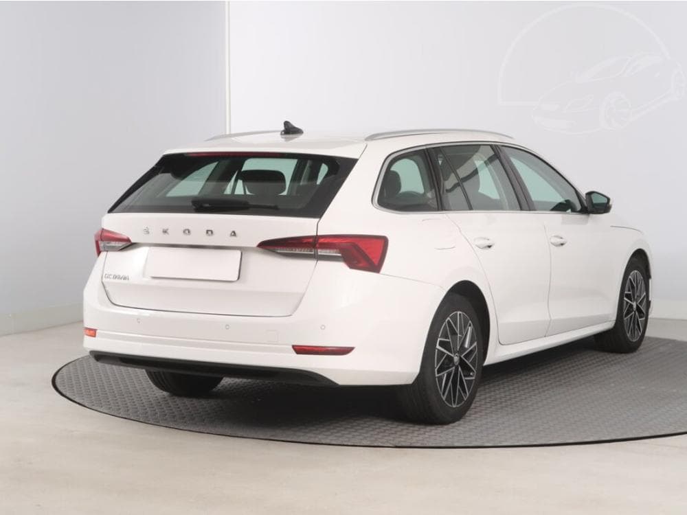 2021 Škoda OCTAVIA - 5
