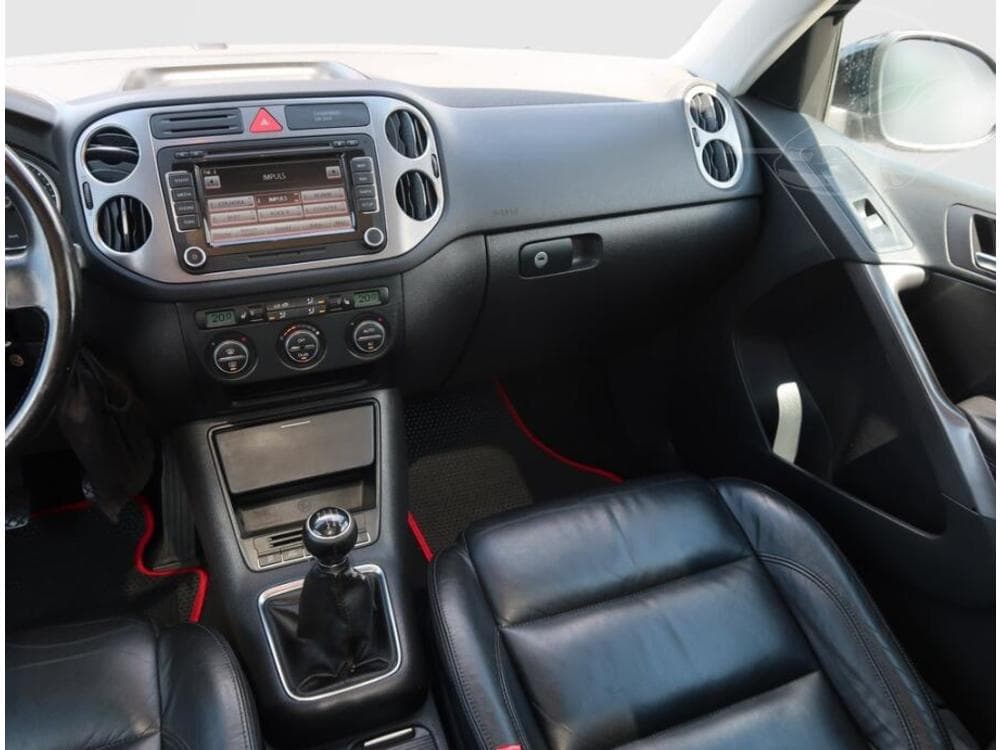 2008 Volkswagen TIGUAN - 8