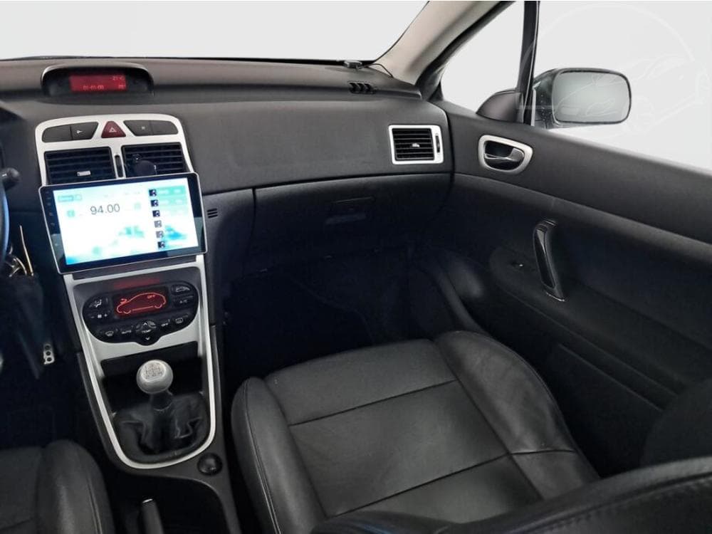 2004 Peugeot 307 - 8