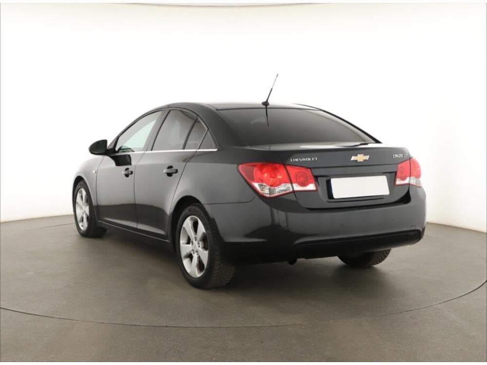 2010 Chevrolet CRUZE - 4
