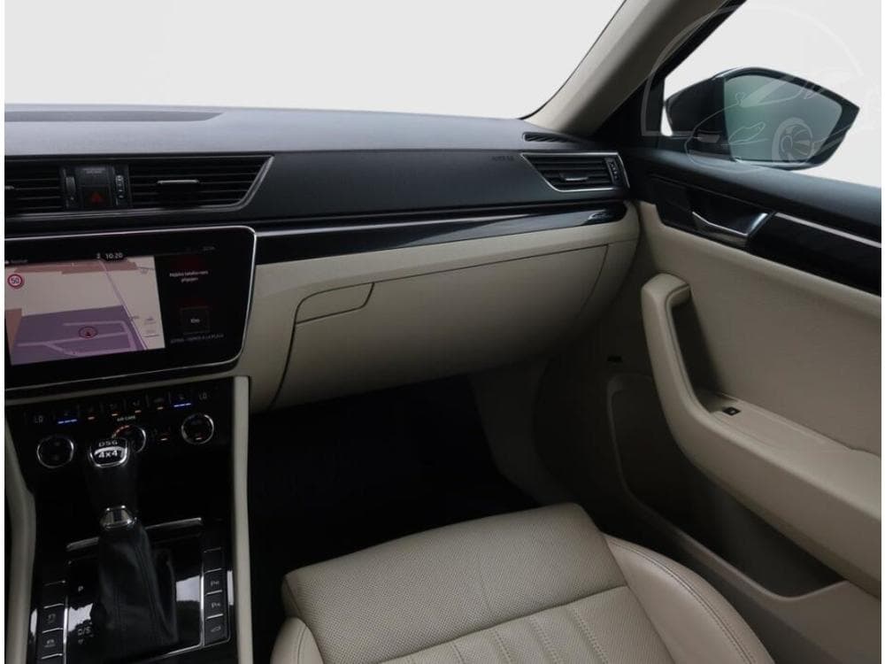 2017 Škoda SUPERB - 8