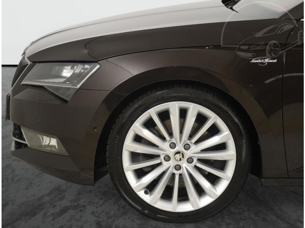 2017 Škoda SUPERB - 15