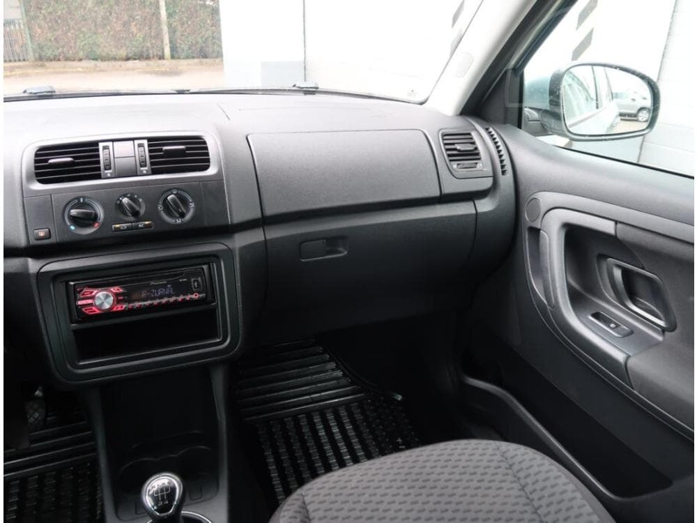2012 Škoda FABIA - 8