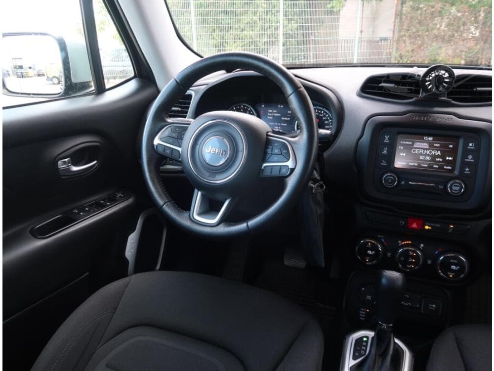 2016 Jeep RENEGADE - 7