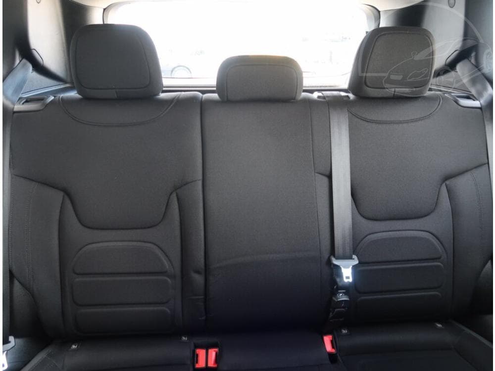 2016 Jeep RENEGADE - 10