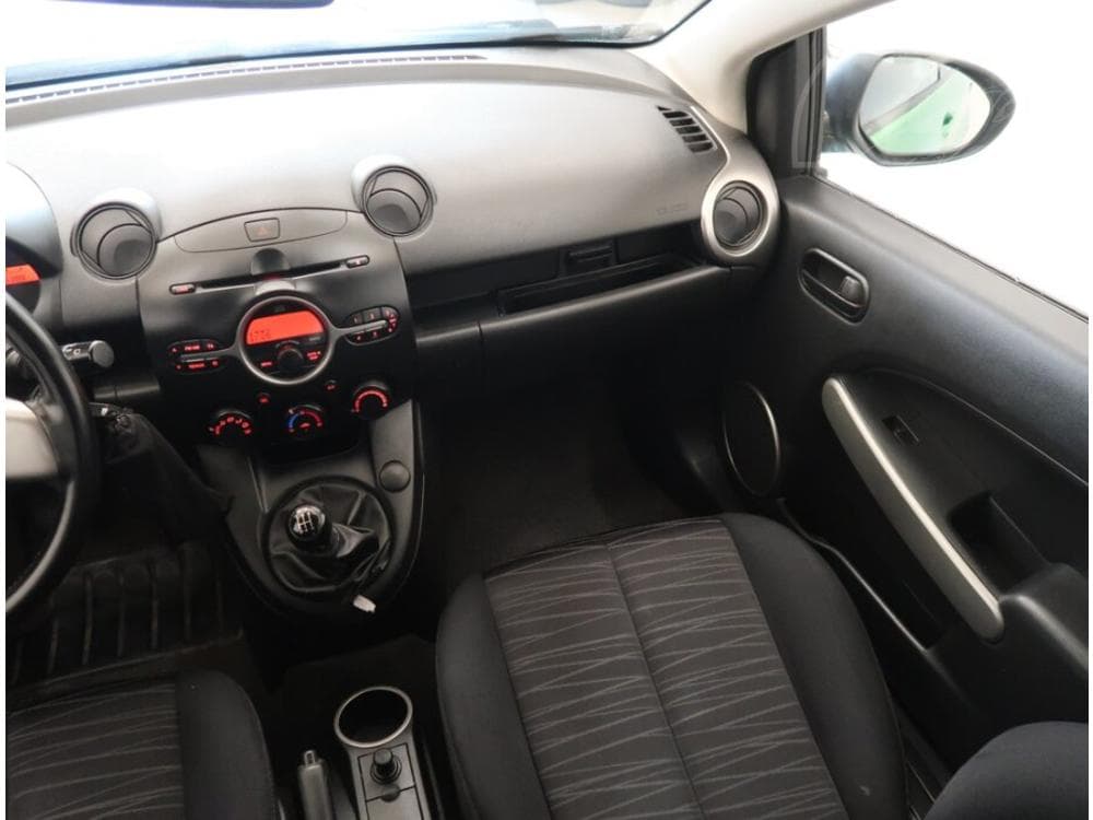 2008 Mazda 2 - 8
