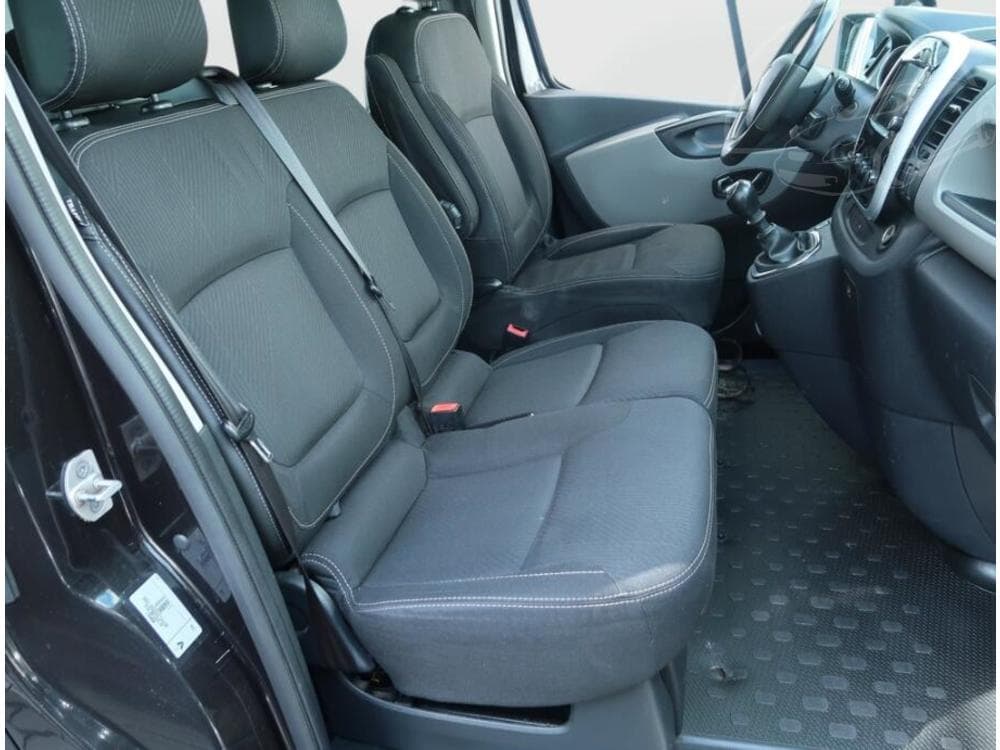 2015 Renault TRAFIC - 9