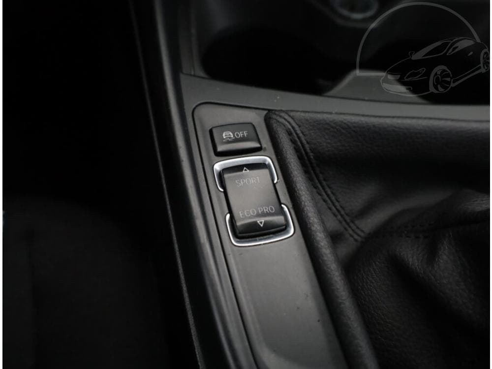 2014 BMW 1-SERIES - 15