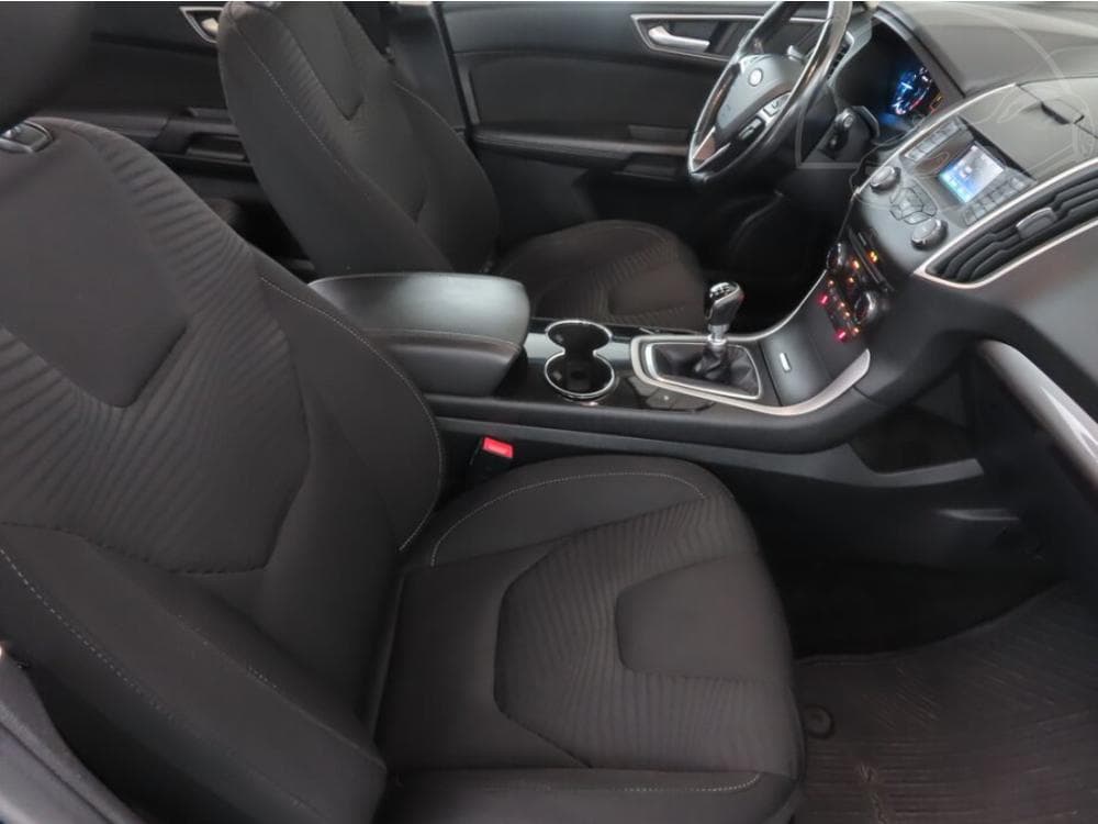 2015 Ford S-MAX - 9