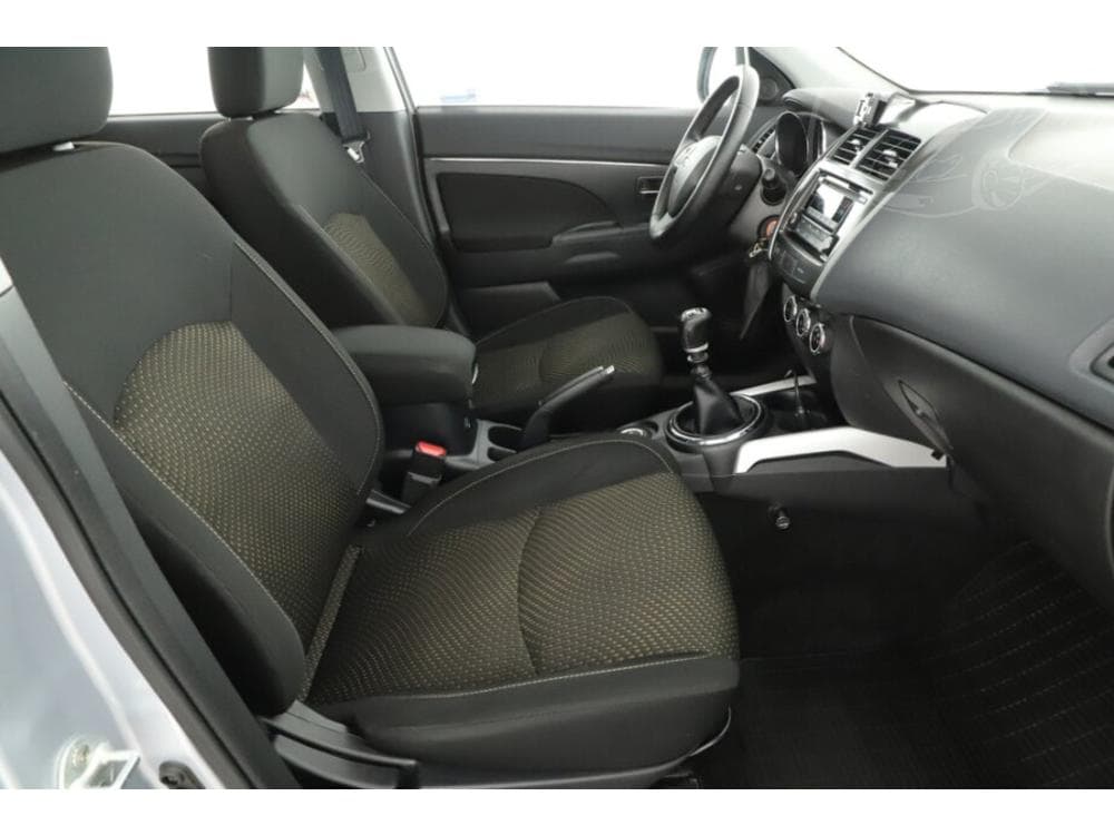 2013 Mitsubishi ASX - 7