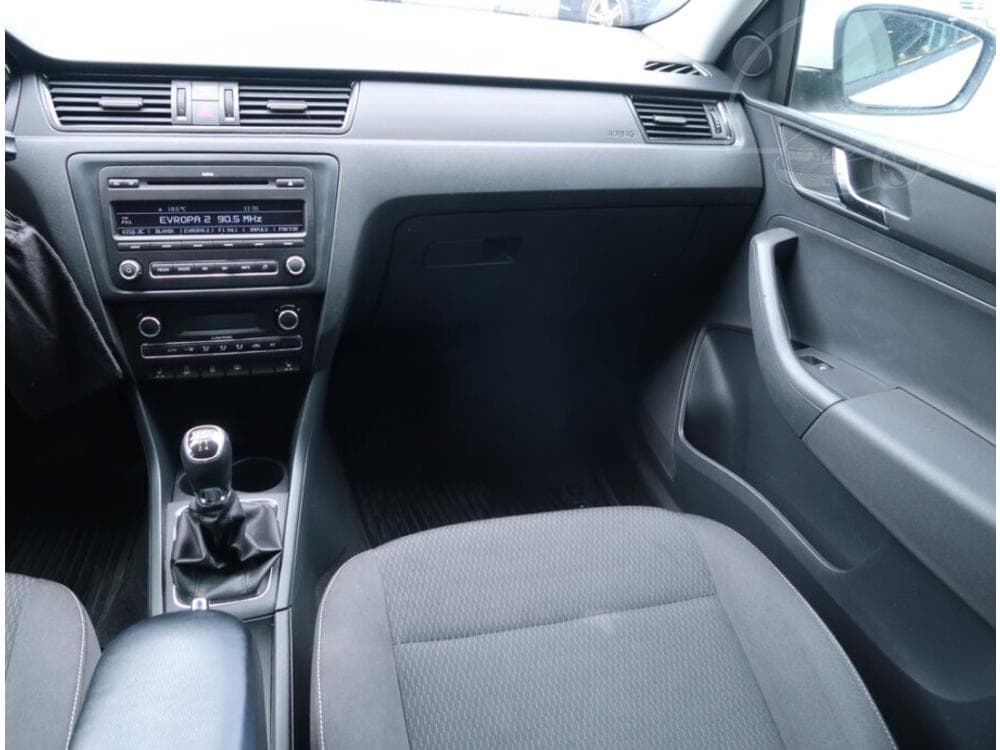 2013 Škoda RAPID - 8