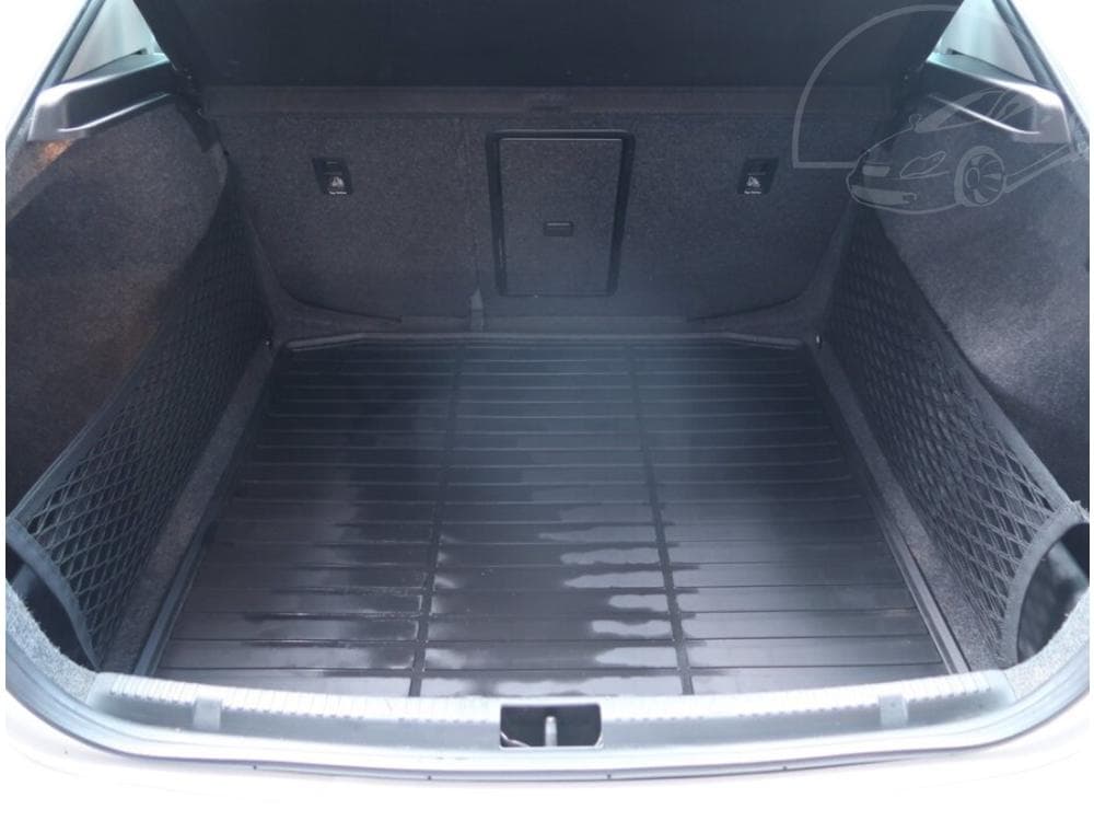 2013 Škoda RAPID - 11