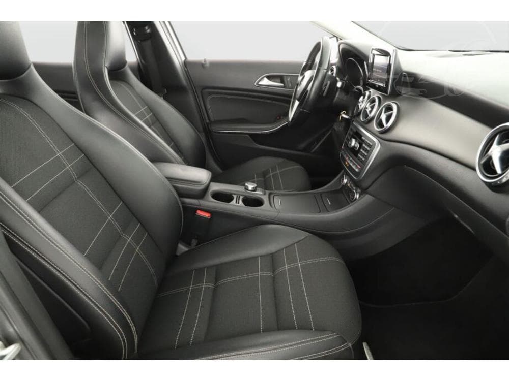 2014 Mercedes-Benz GLA - 7