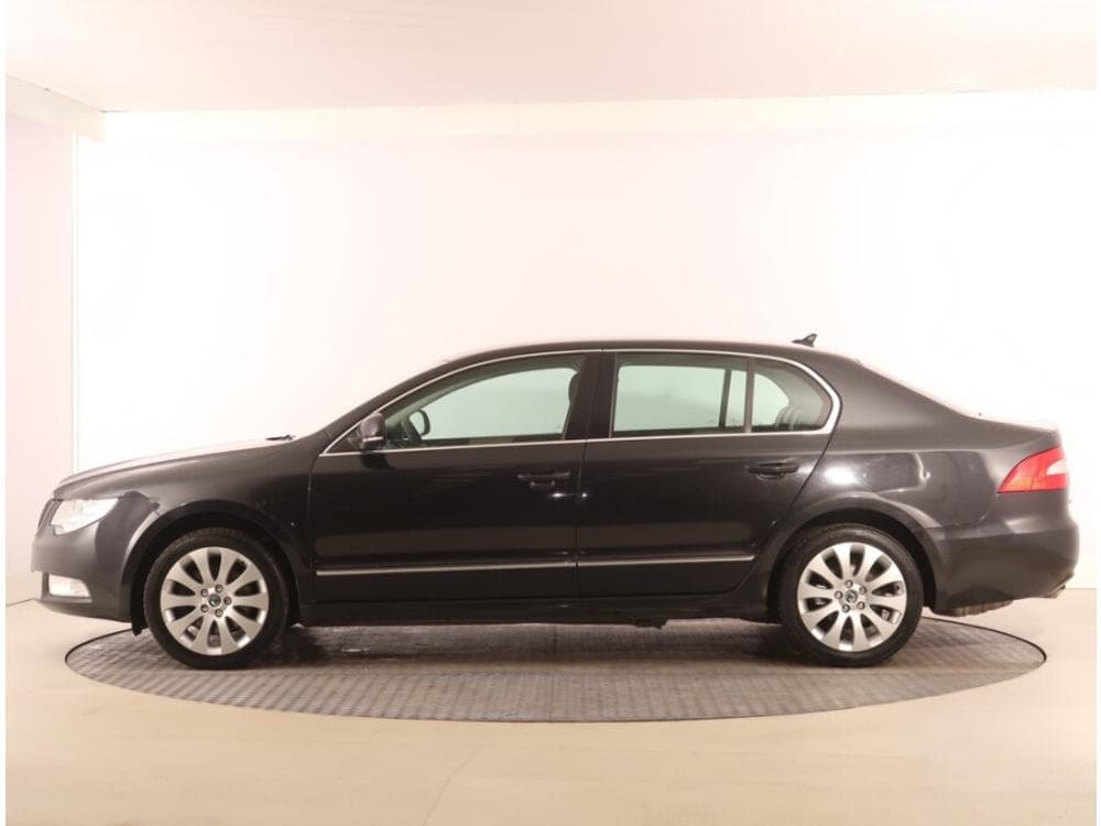 2011 Škoda SUPERB - 3