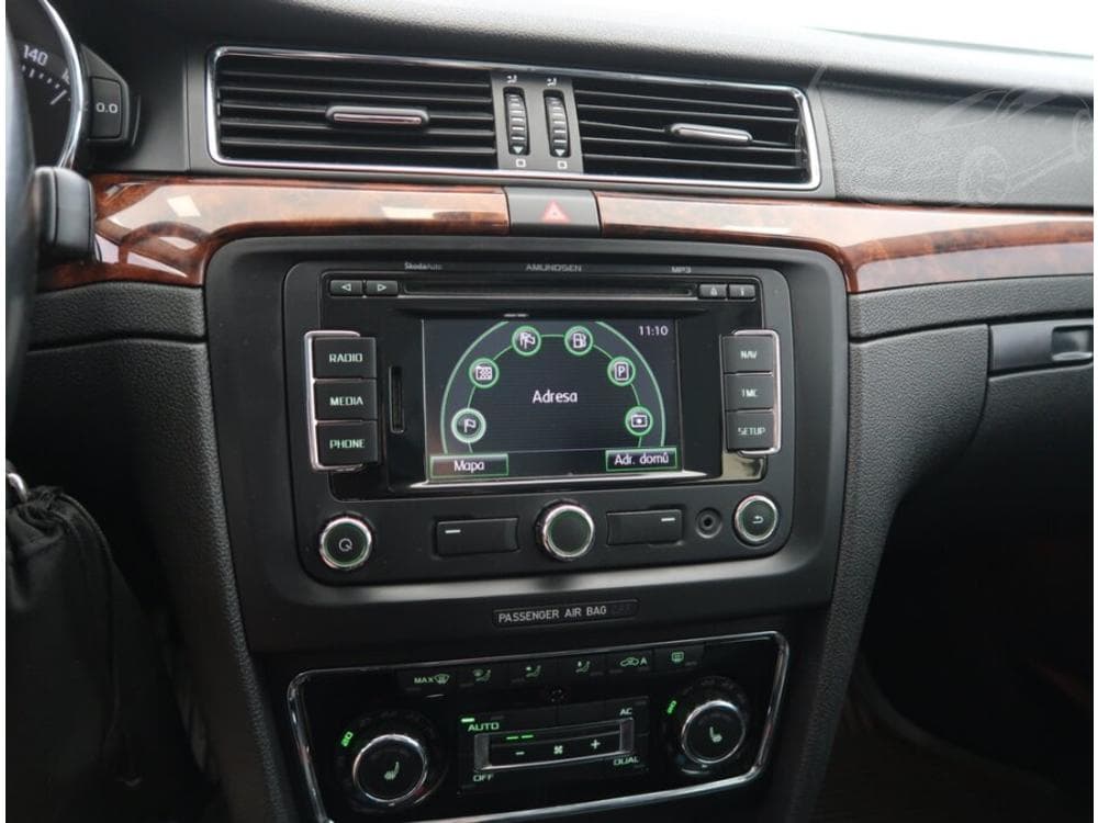2011 Škoda SUPERB - 13
