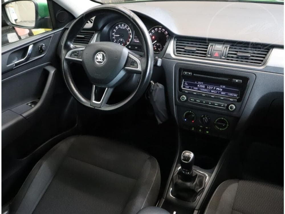 2014 Škoda RAPID - 7