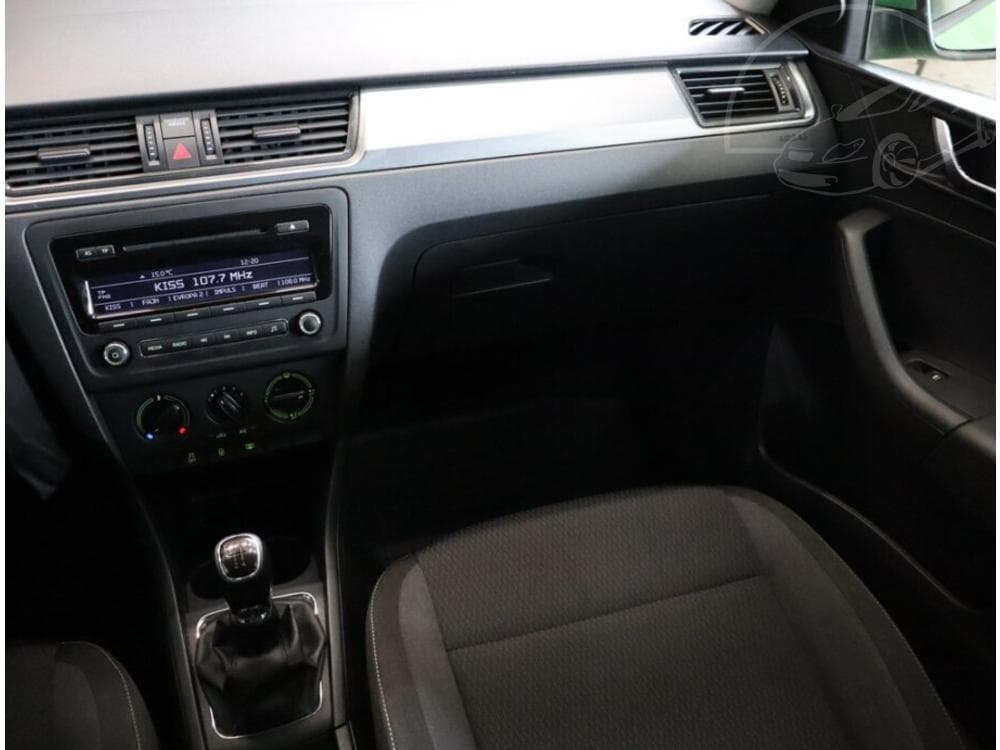 2014 Škoda RAPID - 8