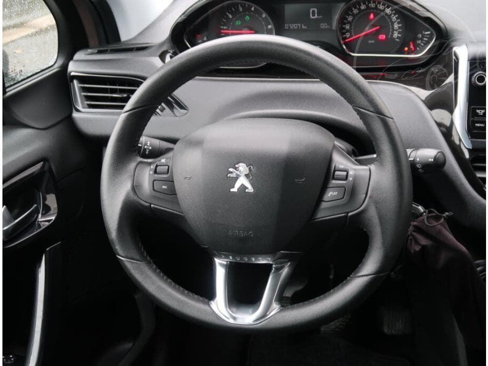 2014 Peugeot 208 - 15