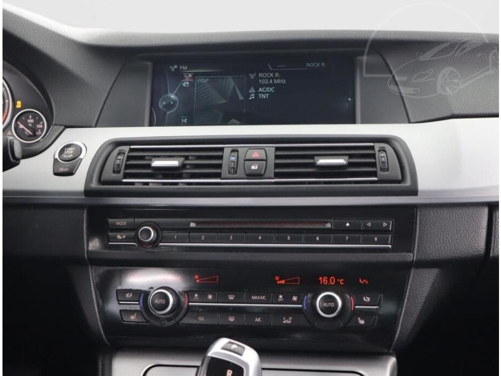 2013 BMW 5-SERIES - 12