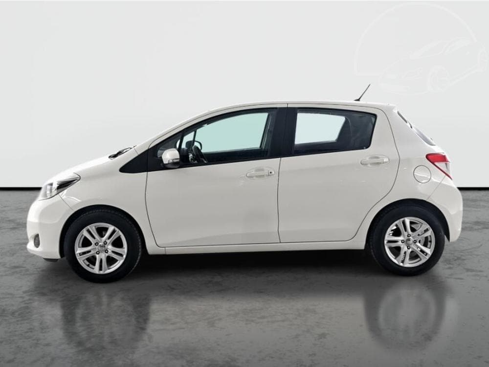 2012 Toyota YARIS - 3