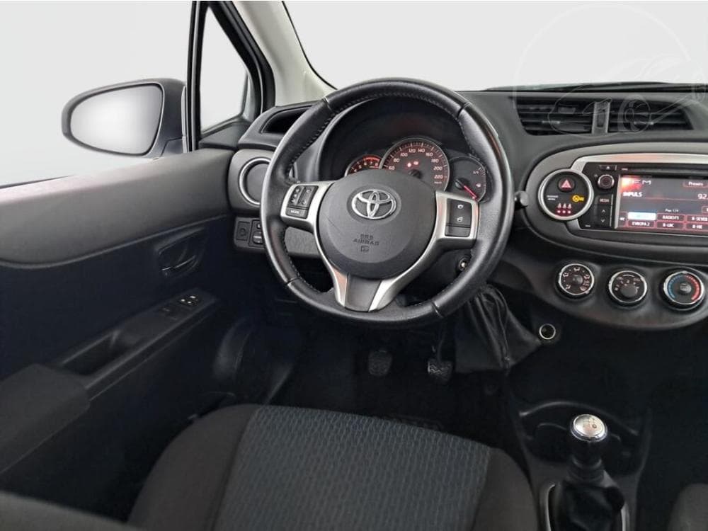 2012 Toyota YARIS - 7