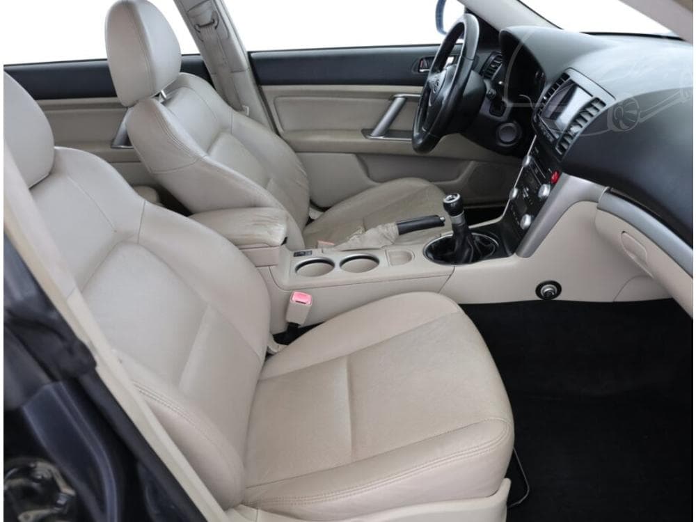 2010 Subaru LEGACY - 7