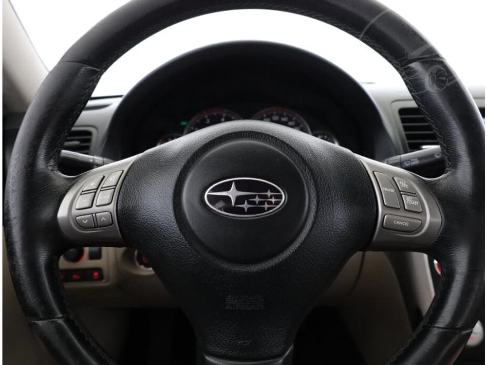 2010 Subaru LEGACY - 8