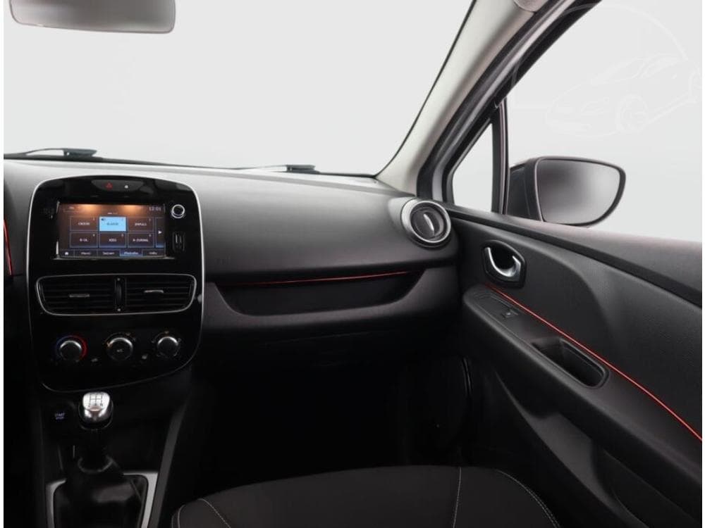 2017 Renault CLIO - 8