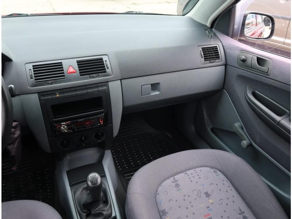 2003 Škoda FABIA - 8