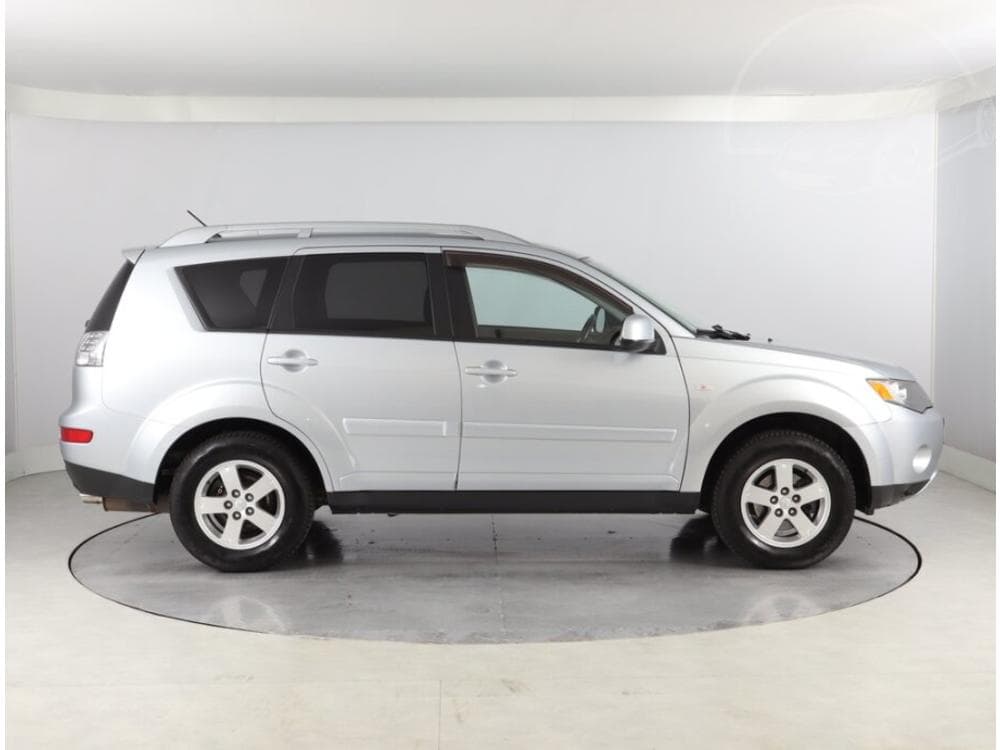 2009 Mitsubishi OUTLANDER - 6