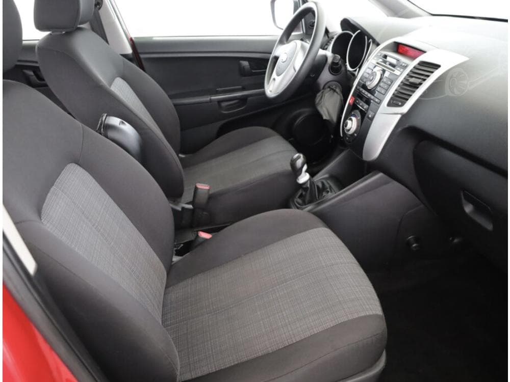2010 Kia VENGA - 7