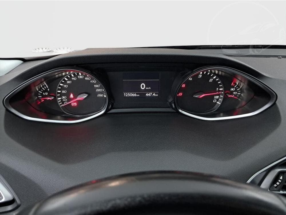 2016 Peugeot 308 - 11