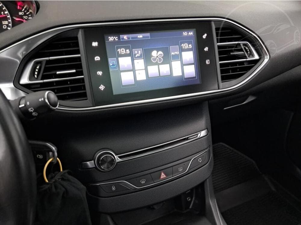 2016 Peugeot 308 - 12