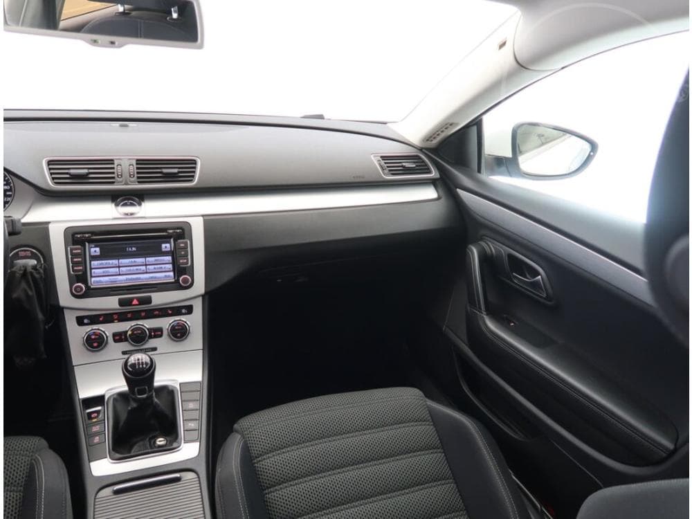 2012 Volkswagen CC - 8