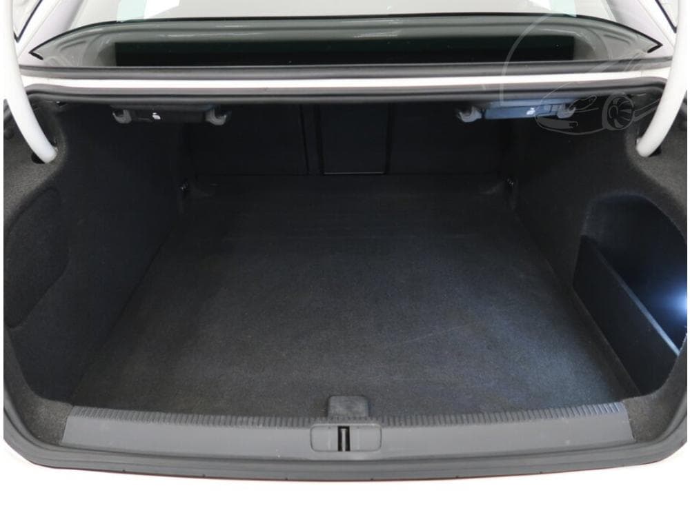 2012 Volkswagen CC - 13