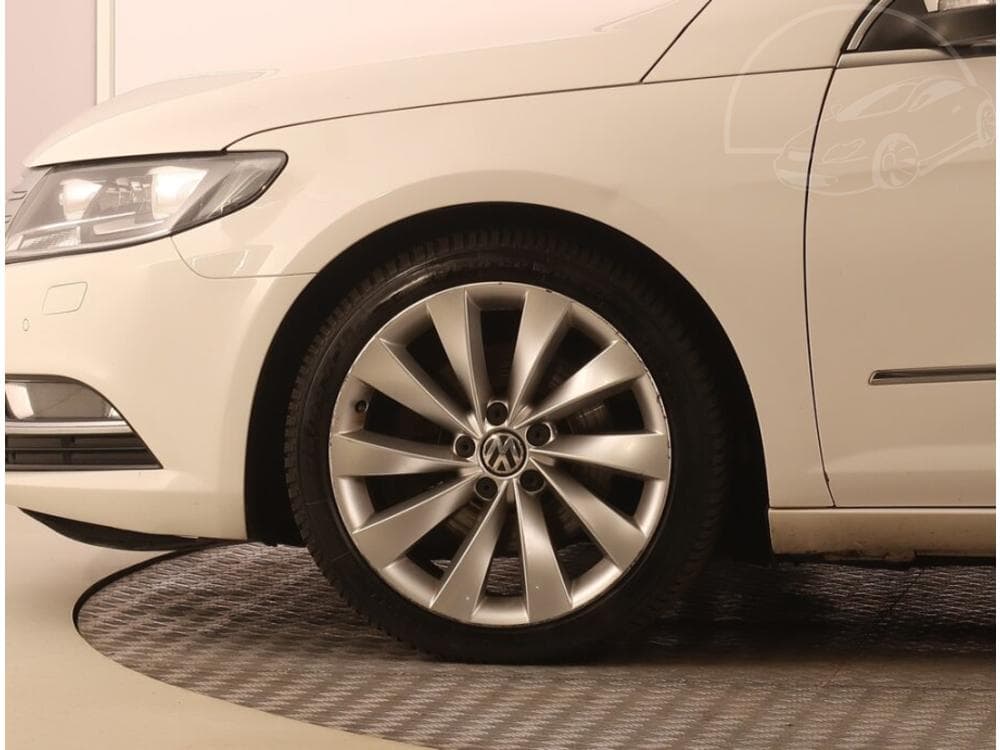 2012 Volkswagen CC - 14