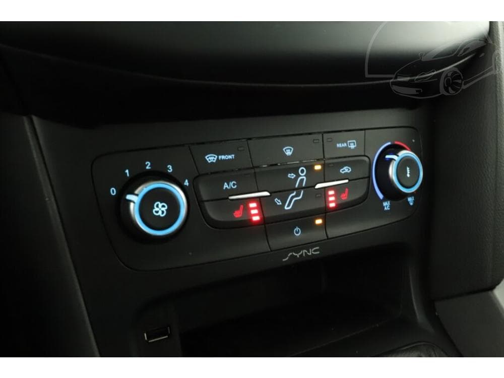 2015 Ford FOCUS - 12