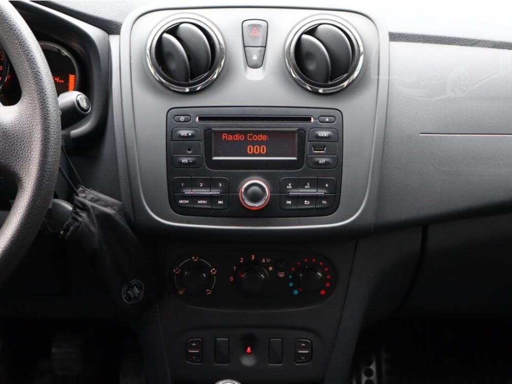 2016 Dacia SANDERO - 10