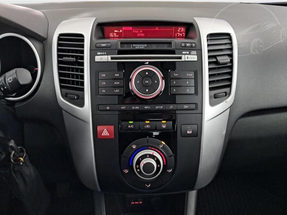 2014 Kia VENGA - 12