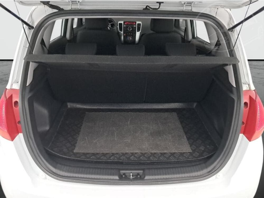 2014 Kia VENGA - 14