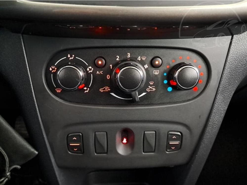 2016 Dacia SANDERO - 14