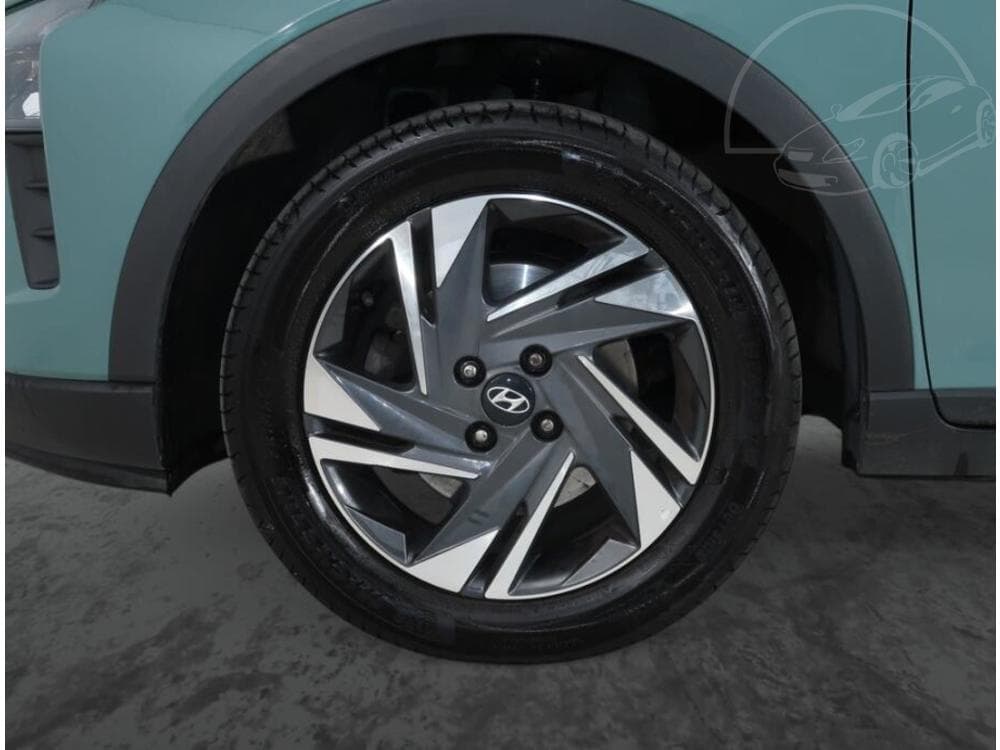 2022 Hyundai BAYON - 14