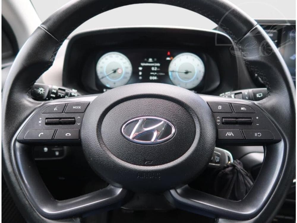 2022 Hyundai BAYON - 15