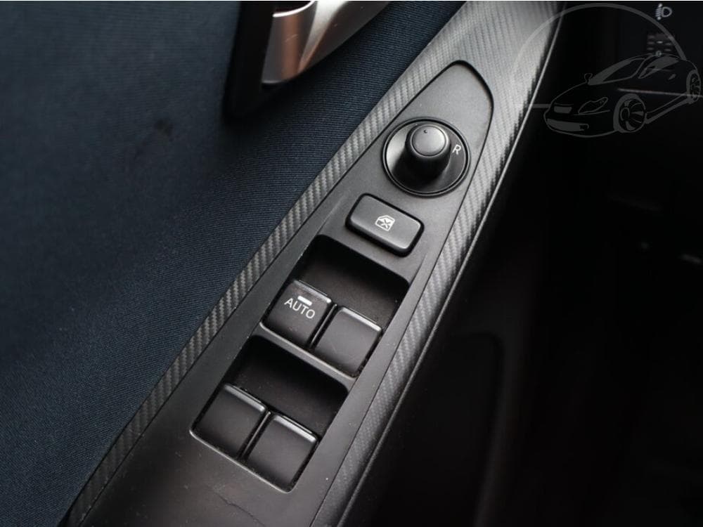 2015 Mazda 2 - 15
