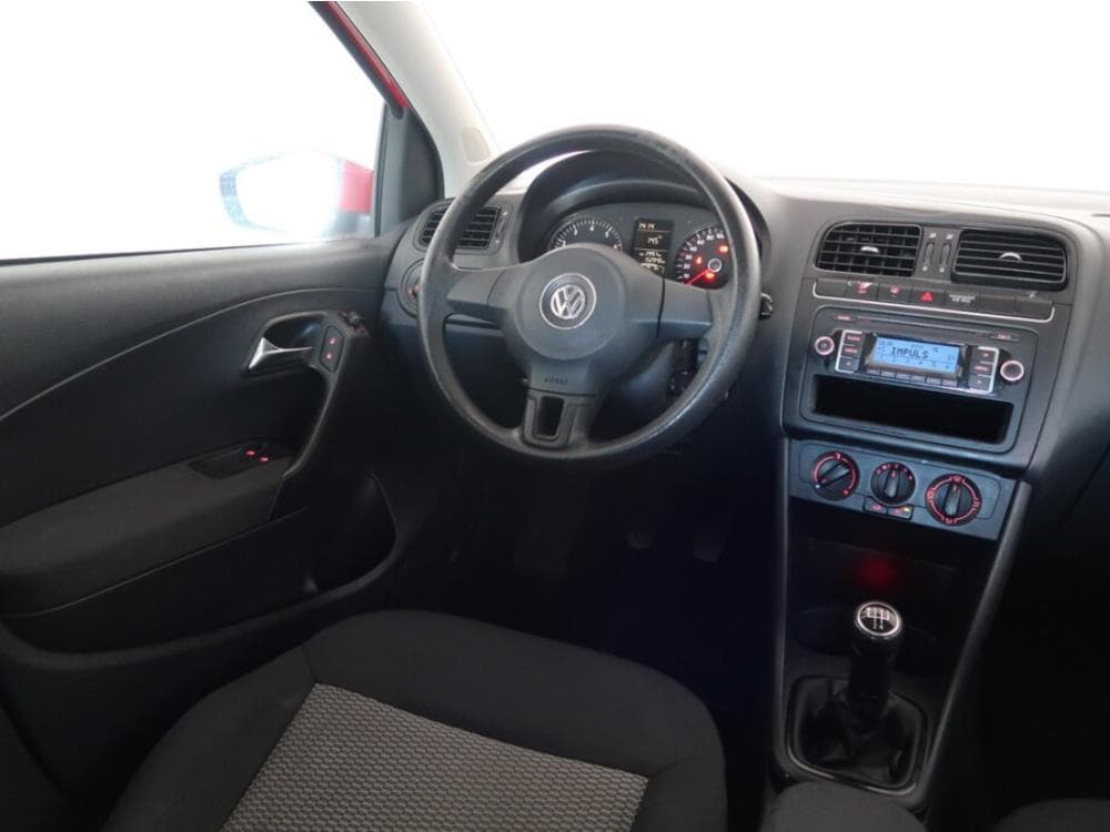 2011 Volkswagen POLO - 7