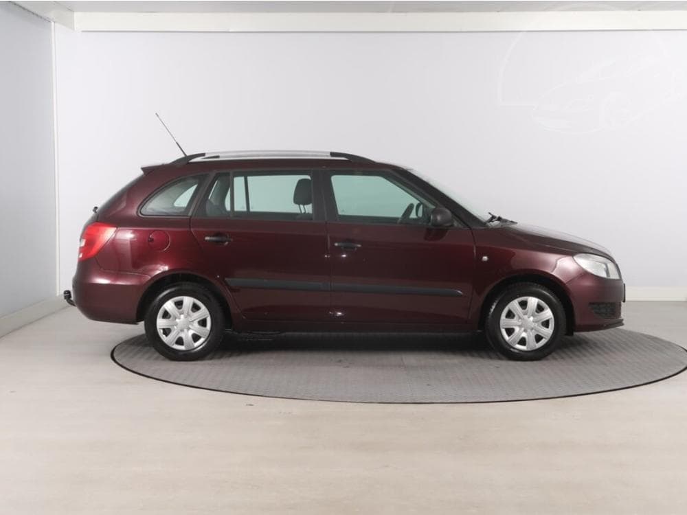 2011 Škoda FABIA - 6