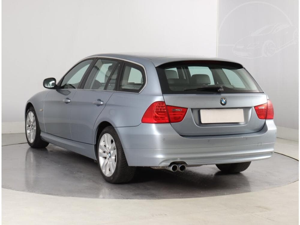 2011 BMW 3-SERIES - 4