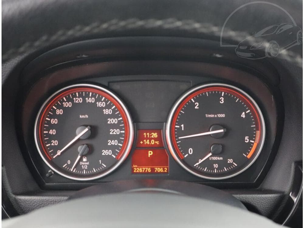 2011 BMW 3-SERIES - 11